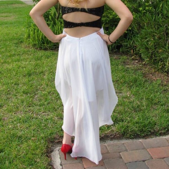 Windsor Hi-Low Black/White Prom Dress - Picture 8 of 8